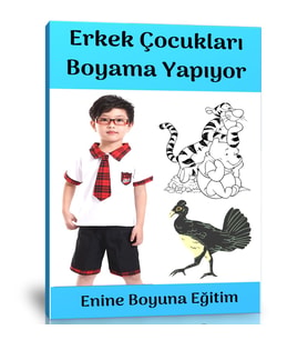 Erkek Çocukları Boyama Yapıyor Kitabı