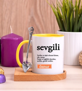 Sevgili Kelime Anlamı Ahşap Altlıklı Sarı Kupa Bardak