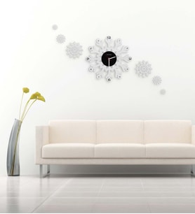 BK Gift Kişiye Özel Kar Tanesi Ahşap Duvar Panel Saati Model 5b