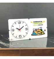 Coğrafya Öğretmenine Hediye Ahşap Masa Saati