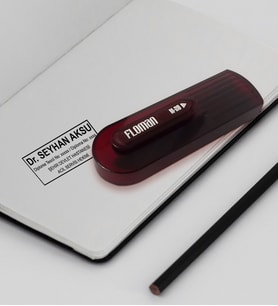 BK Gift Kişiye Özel Doktor Bordo Cep Kaşe