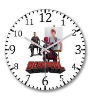 Deadpool   Duvar Saati Bombeli Gercek Cam