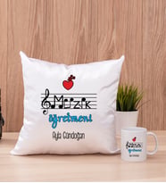 Müzik Öğretmeni Kare Yastık ve Beyaz Kupa Bardak