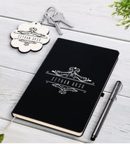 BK Gift Kişiye Özel İsimli Siyah Defter Kalem Ve Anahtarlık Hediye Seti-8 (Model 1)