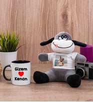 Sevgililere Özel İsim Yazılı Siyah Kupa Bardak ve Peluş Eşek