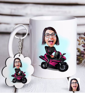 BK Gift Kişiye Özel Bayan Motorcu Karikatürlü Beyaz Kupa ve Anahtarlık Hediye Seti (Model 1)