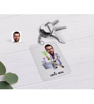BK Gift Kişiye Özel Erkek Kimya Öğretmeni Karikatürlü Şeffaf Pleksi Anahtarlık-2 (Beyaz)