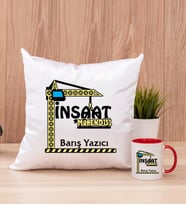İnşaat Mühendisi Kare Yastık ve Kırmızı Kupa Bardak