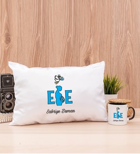 Ebe Dikdörtgen Yastık ve Siyah Kupa Bardak
