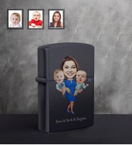 Kişiye Özel Aile Karikatürlü UV Baskılı Siyah Benzinli Çakmak Mod-3