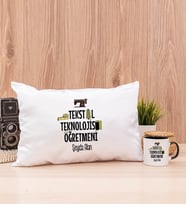 Tekstil Teknolojisi Öğretmeni Dikdörtgen Yastık ve Siyah Kupa Bardak