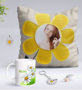 BK Gift Kişiye Özel Fotoğraflı Papatya Yastık Kupa Papatya Kolye ve Silver Anahtarlık Seti-7 (Model 1)