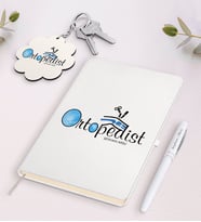 BK Gift Kişiye Özel Ortopedist Beyaz Defter Kalem ve Anahtarlık Hediye Seti-1 (Model 1)