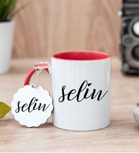 Kişiye Özel İsim Yazılı Kırmızı Kupa Bardak Ve Anahtarlık Set