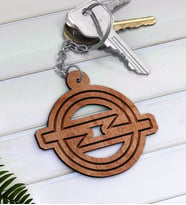 Opel Logolu Ahşap Anahtarlık-1 (Beyaz)