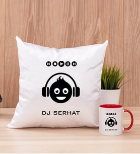 Emoji Tasarım Kare Yastık ve Kırmızı Kupa Bardak