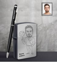 Kişiye Özel Öğretmen Karikatürlü Siyah Çakmak Kalem Hediye Seti Bay-10 (Model 1)