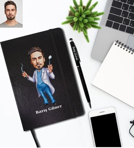 Kişiye Özel Diş Doktoru Karikatürlü Siyah Defter Kalem Hediye Seti Bay-1