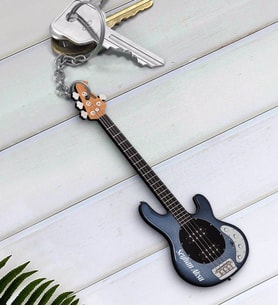 BK Gift Kişiye Özel İsimli Bas Gitar Enstrüman Ahşap Anahtarlık-2 (Beyaz)
