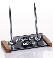 Tokyo Kristal Masa İsimliği Hediye Ahşap Ofis Masaüstü İsimlik (Siyah)