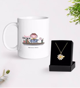 BK Gift Kişiye Özel Anasınıfı Öğretmeni Beyaz Kupa ve Papatya Kolye Hediye Seti-3 (Model 1)