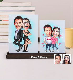 BK Gift Kişiye Özel 2 Fotoğraflı Karikatürlü Ahşap Stand