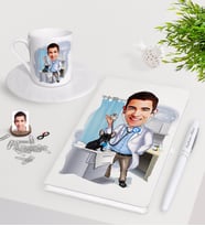 BK Gift Kişiye Özel Erkek Veteriner Hekimi Karikatürlü Beyaz Defter Kalem Türk Kahvesi Fincanı Seti (Model 1)
