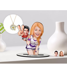 BK Gift Kişiye Özel Sevgililer Karikatürlü 3D Ahşap Biblo ve Çift İsimli Papatya Kolye Seti-30 (Model 1)