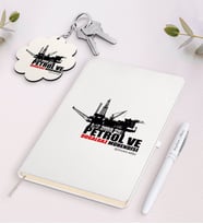 BK Gift Kişiye Özel Petrol Ve Doğalgaz Mühendisi Beyaz Defter Kalem Ve Anahtarlık Hediye Seti (Model 1)