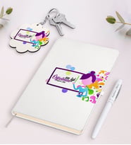 BK Gift Kişiye Özel En İyi Öğretmen Beyaz Defter Kalem Ve Anahtarlık Hediye Seti-2 (Model 1)