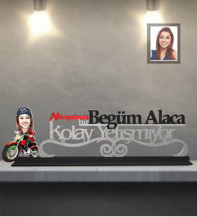 Kişiye Özel Bayan Karikatürlü Kolay Yetişmiyor Ahşap Biblo Model-2