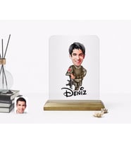 BK Gift Kişiye Özel Asker Karikatürlü Ahşap Standlı Çerçeve-2 (Beyaz)