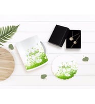 BK Gift Kişiye Özel Papatya Temalı Kupa Bardak Altlığı ve Kolye Bileklik Hediye Seti-6 (Model 1)