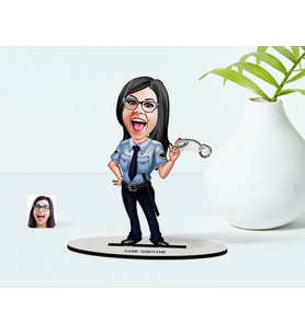 BK Gift Kişiye Özel Bayan Polis Karikatür Ahşap Biblo 1