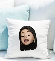 Emoji Kız Stiker Yastığı