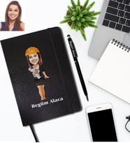 Kişiye Özel Mühendis Karikatürlü Siyah Defter Kalem Hediye Seti Bayan-1