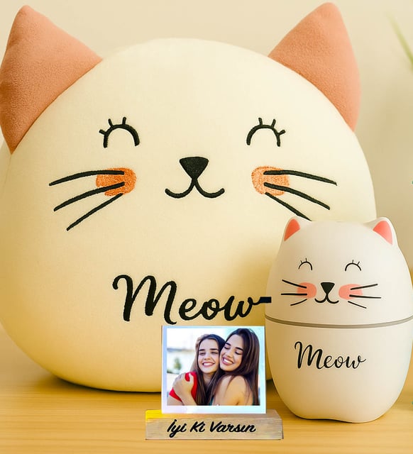 Kişiye Özel Kedi Polar Puf Yastık & Masum Kedi Hava Nemlendirici Buhurdanlık