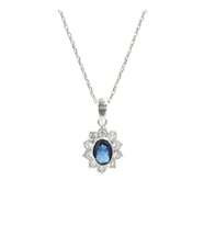 925 Ayar Gümüş Minik Çiçek Tasarım Oval Safir Taşlı Kolye