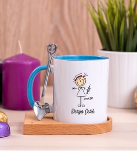 Hemşire Karikatürü Ahşap Altlıklı Mavi Kupa Bardak
