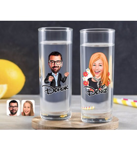 BK Gift Kişiye Özel Renkli Baskılı Erkek ve Kadın Karikatürlü İkili Vodka Bardağı-9 (Beyaz)