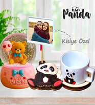 Kişiye Özel Fotoğraflı 3D Kupa & İyi Ki Varsın Balonlu Panda Işıklı Kar Küresi