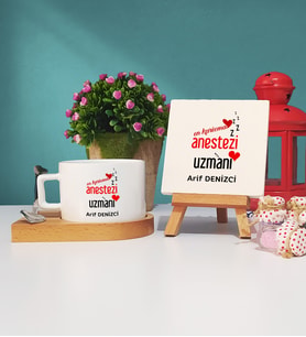 En Karizma Anestezi Uzmanı Hediye Ahşap Altlıklı Fincan ve Dekoratif Taş Baskı Hediye Seti