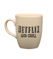 Tasarım Krem Netflix Kupa (Karışık)