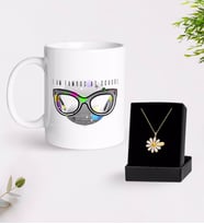 BK Gift Kişiye Özel Okulda Ünlüyüm Beyaz Kupa ve Papatya Kolye Hediye Seti-3 (Model 1)