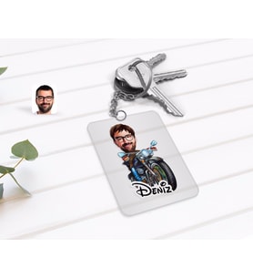 BK Gift Kişiye Özel Erkek Motorcu Karikatürlü Şeffaf Pleksi Anahtarlık-2 (Beyaz)