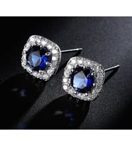 Monemel Swarovski Lacivert Kristal Taşlı Küpe (Altın Kaplama) Sevgililer Günü Hediyesi