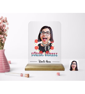 BK Gift Kişiye Özel Dünya Güzeli Karikatürlü Ahşap Standlı Çerçeve (Beyaz)