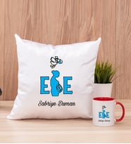 Ebe Kare Yastık ve Kırmızı Kupa Bardak