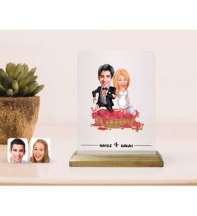 BK Gift Kişiye Özel Evleniyoruz Karikatürlü Çerçeve-10 (Beyaz)