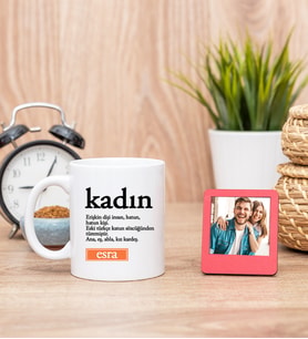Kadın Kelime Anlamı Beyaz Kupa Bardak ve Kırmızı Mini Fotoğraf Çerçevesi